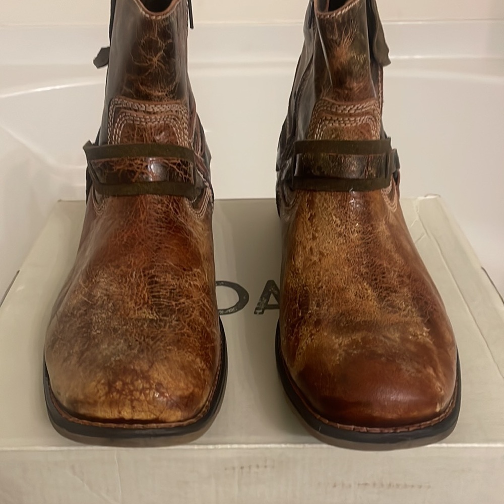 Roan Boots - Picture 2 of 7